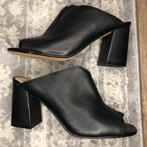 Vince Camuto Shoes - Vince Camino Black Leather Mule Sandals Size 9.5
